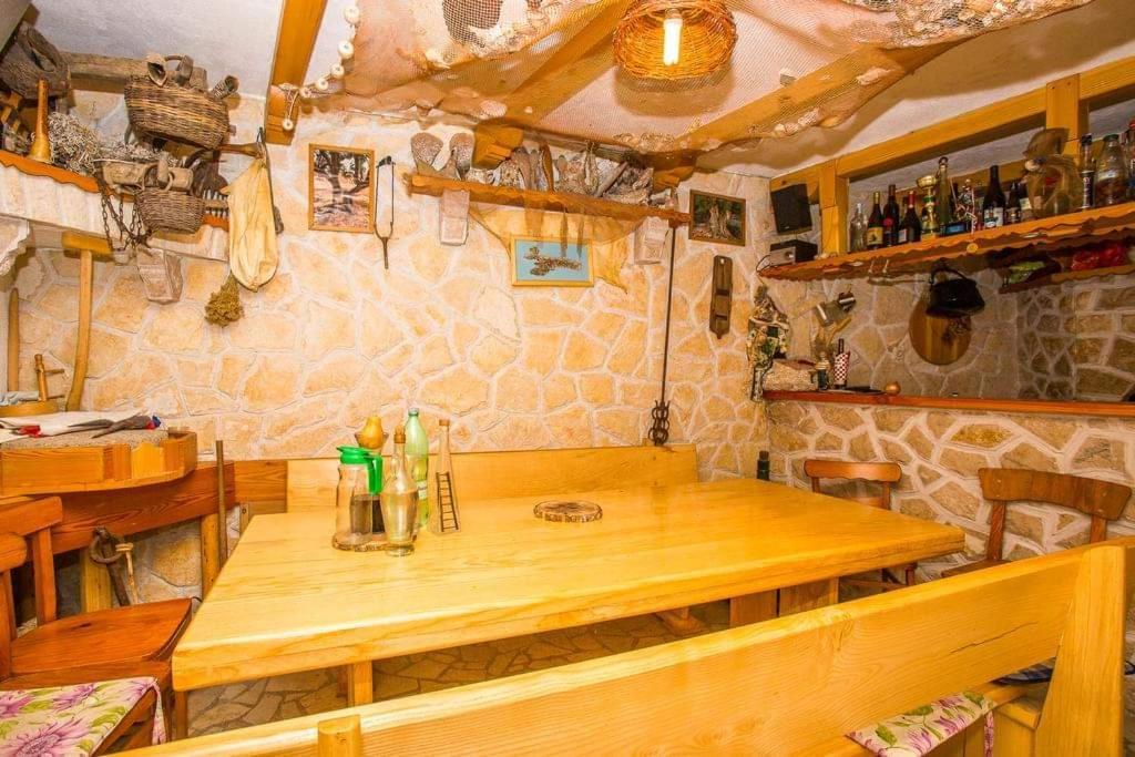 Apartmani Tatjana Rab Town Kültér fotó