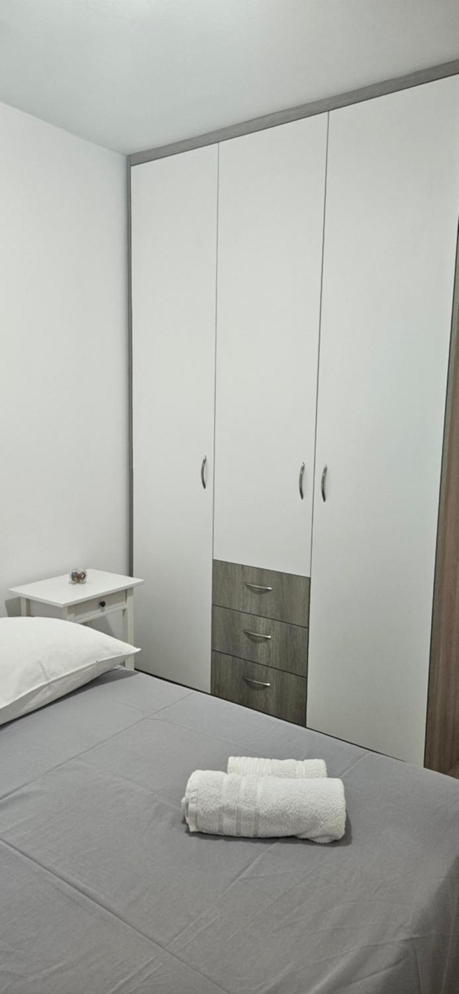 Apartmani Tatjana Rab Town Kültér fotó