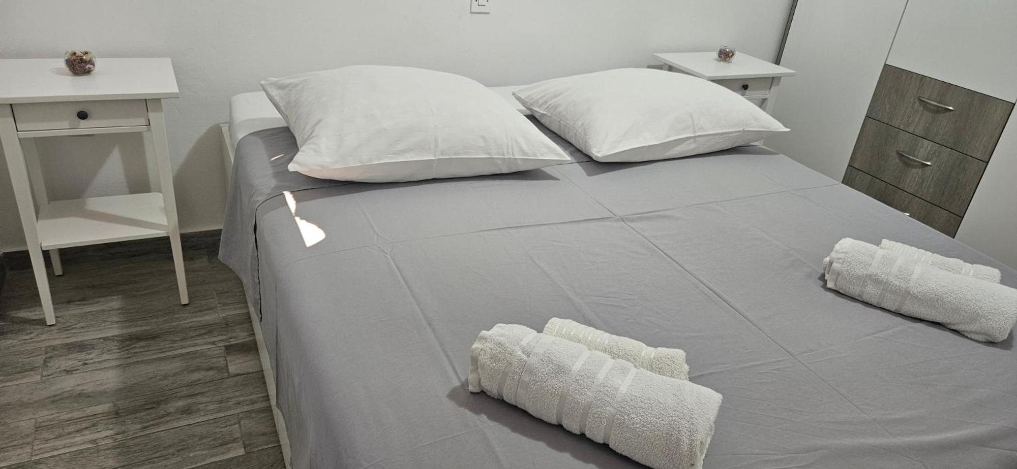 Apartmani Tatjana Rab Town Kültér fotó
